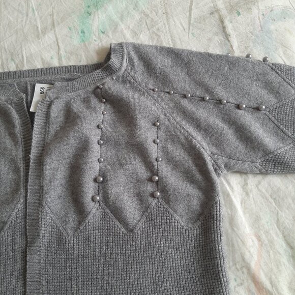 NWT Grey Cardigan Pearl Mid Sleeves Office Wear - Picture 3 of 9
